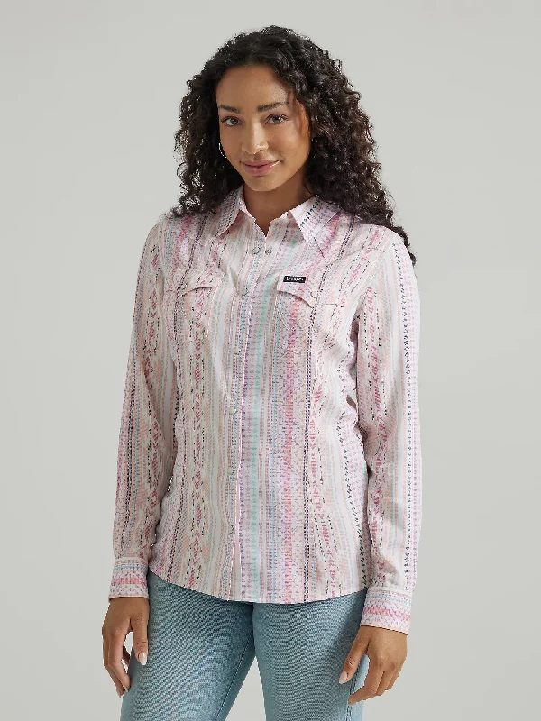 Women's Wrangler Retro Snap Front Shirt #112347205