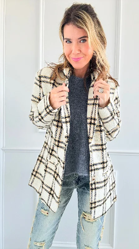 Classic Tailored Plaid Blazer